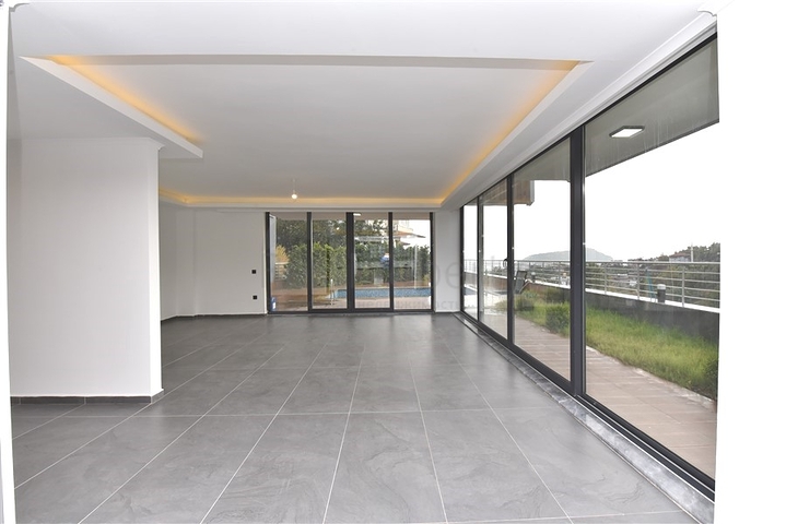 فلل حديثة - ملائمة للحصول على الجنسية التركية - في الانيا 