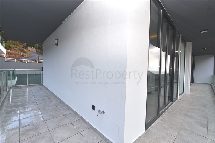 فلل حديثة - ملائمة للحصول على الجنسية التركية - في الانيا 