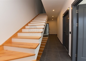 فلل حديثة - ملائمة للحصول على الجنسية التركية - في الانيا 