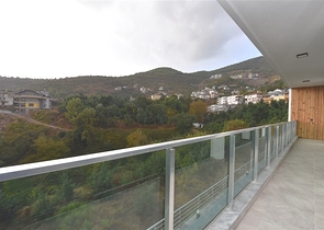 فلل حديثة - ملائمة للحصول على الجنسية التركية - في الانيا 