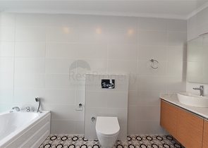 فلل حديثة - ملائمة للحصول على الجنسية التركية - في الانيا 