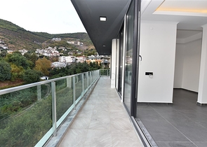 فلل حديثة - ملائمة للحصول على الجنسية التركية - في الانيا 