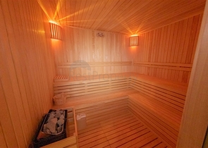 مجمع سكني حديث باطلالة بحر وقلعة في اوبا / الانيا 