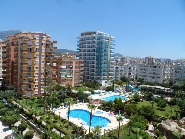 شقة غرفتين وصالة مفروشة ضمن مجمع سكني في مهوتلار / الانيا 