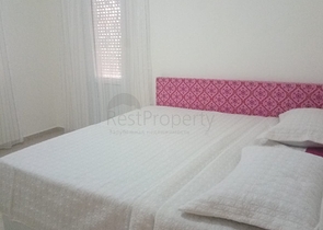 شقة غرفتين وصالة مفروشة ضمن مجمع سكني في مهوتلار / الانيا 