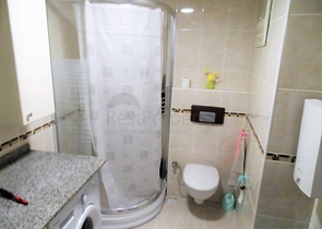 شقة غرفتين وصالة مفروشة ضمن مجمع سكني في مهوتلار / الانيا 