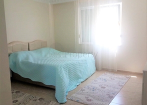 شقة غرفتين وصالة مفروشة ضمن مجمع سكني في مهوتلار / الانيا 