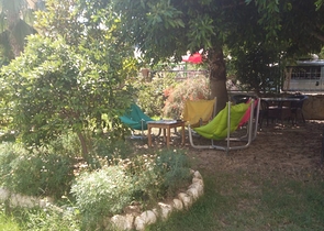 شقة غرفتين وصالة مفروشة ضمن مجمع سكني في مهوتلار / الانيا 