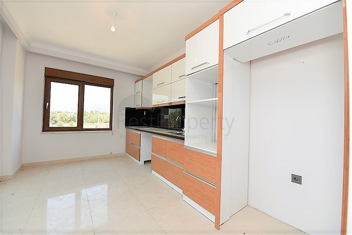 فرصة ذهبية - شقة عائلية ضمن مجمع حديث في منطقة اوبا 