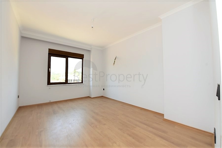 فرصة ذهبية - شقة عائلية ضمن مجمع حديث في منطقة اوبا 