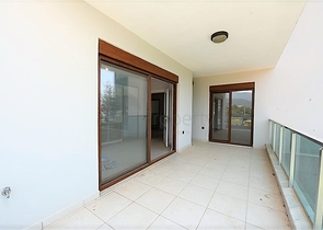 فرصة ذهبية - شقة عائلية ضمن مجمع حديث في منطقة اوبا 