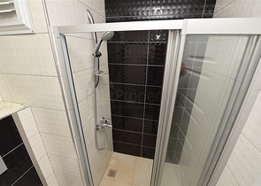 فرصة ذهبية - شقة عائلية ضمن مجمع حديث في منطقة اوبا 