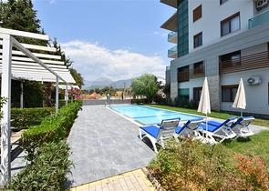 فرصة ذهبية - شقة عائلية ضمن مجمع حديث في منطقة اوبا 