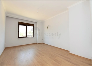 فرصة ذهبية - شقة عائلية ضمن مجمع حديث في منطقة اوبا 