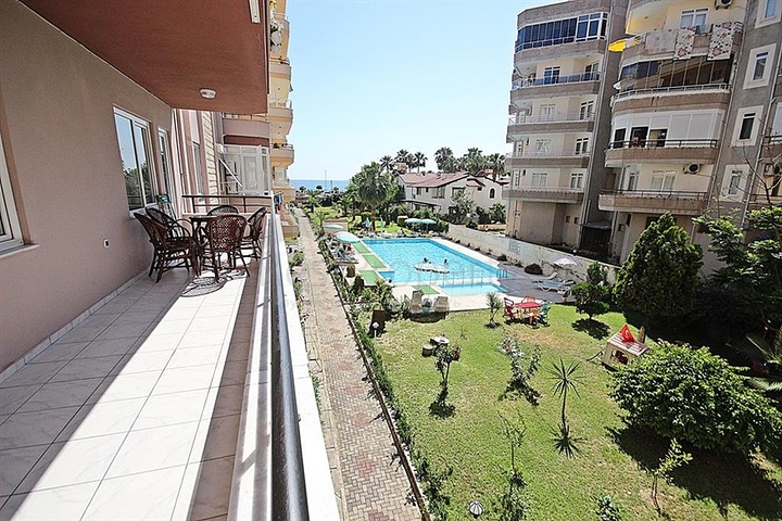 غرفتين وصالة باطلالة بحرية في الانيا - سعر مميز 