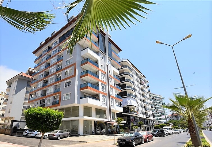 على مسافة 100 متر من البحر - دوبلكس فاخرة للبيع ضمن مجمع في مهموتلار / الانيا 