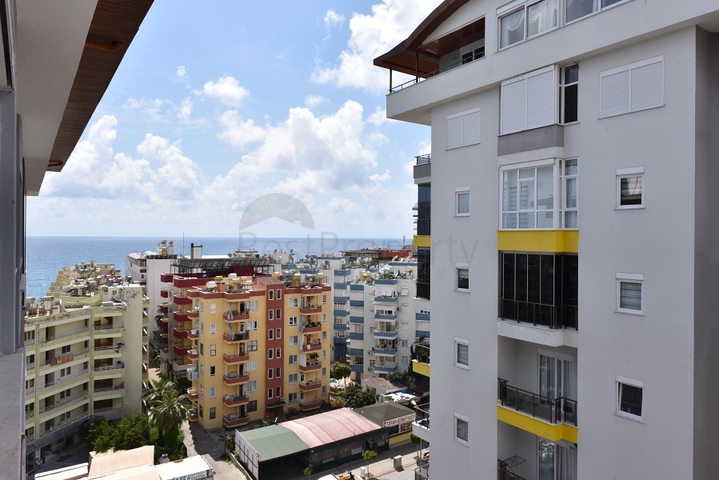 على مسافة 100 متر من البحر - دوبلكس فاخرة للبيع ضمن مجمع في مهموتلار / الانيا 