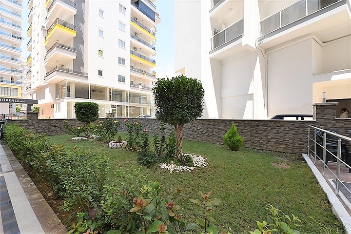 على مسافة 100 متر من البحر - دوبلكس فاخرة للبيع ضمن مجمع في مهموتلار / الانيا 