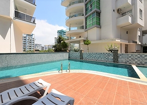 على مسافة 100 متر من البحر - دوبلكس فاخرة للبيع ضمن مجمع في مهموتلار / الانيا 