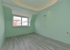 على مسافة 100 متر من البحر - دوبلكس فاخرة للبيع ضمن مجمع في مهموتلار / الانيا 