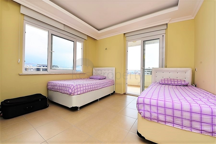 دوبلكس اربع غرف وصالة باطلالة بحرية ساحرة في مهموتلار / الانيا 