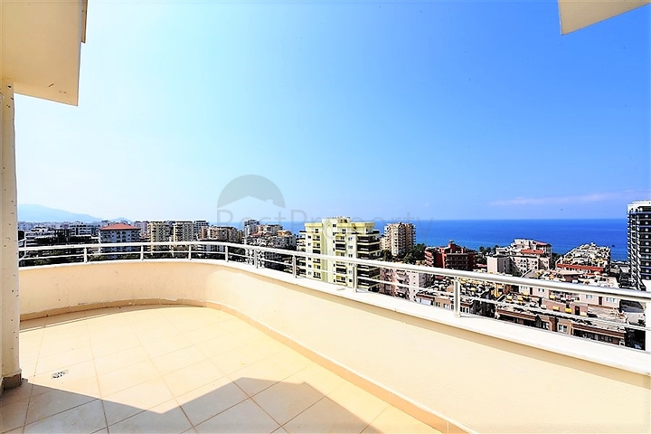 دوبلكس اربع غرف وصالة باطلالة بحرية ساحرة في مهموتلار / الانيا 