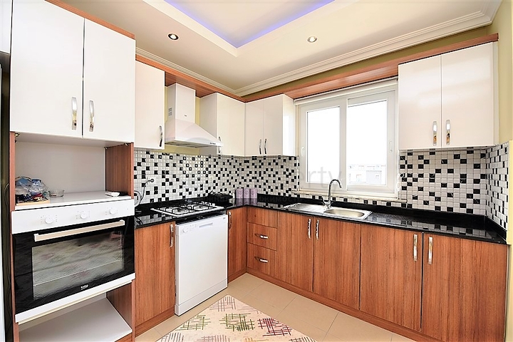 دوبلكس اربع غرف وصالة باطلالة بحرية ساحرة في مهموتلار / الانيا 