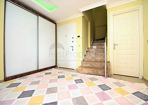 دوبلكس اربع غرف وصالة باطلالة بحرية ساحرة في مهموتلار / الانيا 