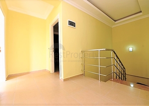 دوبلكس اربع غرف وصالة باطلالة بحرية ساحرة في مهموتلار / الانيا 