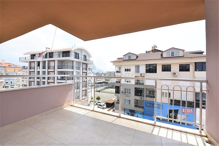 دوبلكس اربع غرف وصالة في منطقة مركزية في الانيا 