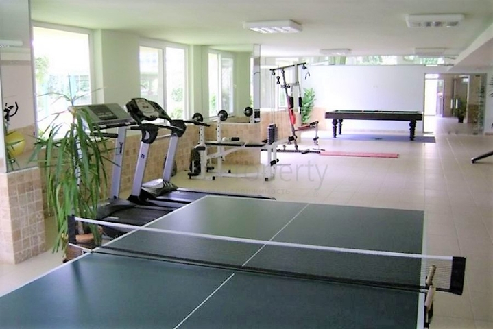 دوبلكس اربع غرف وصالة في منطقة مركزية في الانيا 