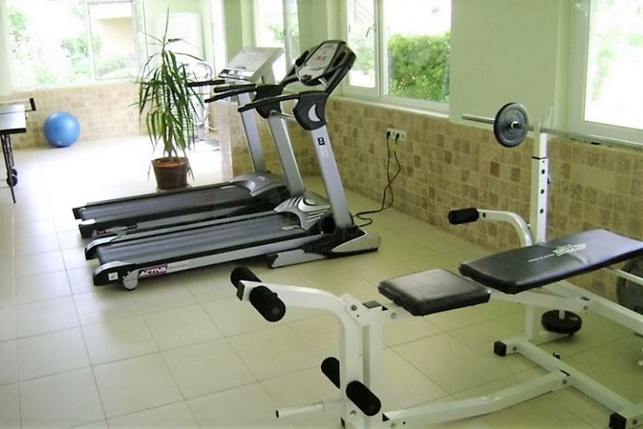 دوبلكس اربع غرف وصالة في منطقة مركزية في الانيا 