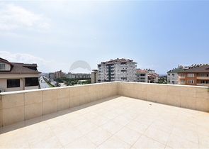 دوبلكس اربع غرف وصالة في منطقة مركزية في الانيا 