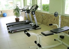 دوبلكس اربع غرف وصالة في منطقة مركزية في الانيا 