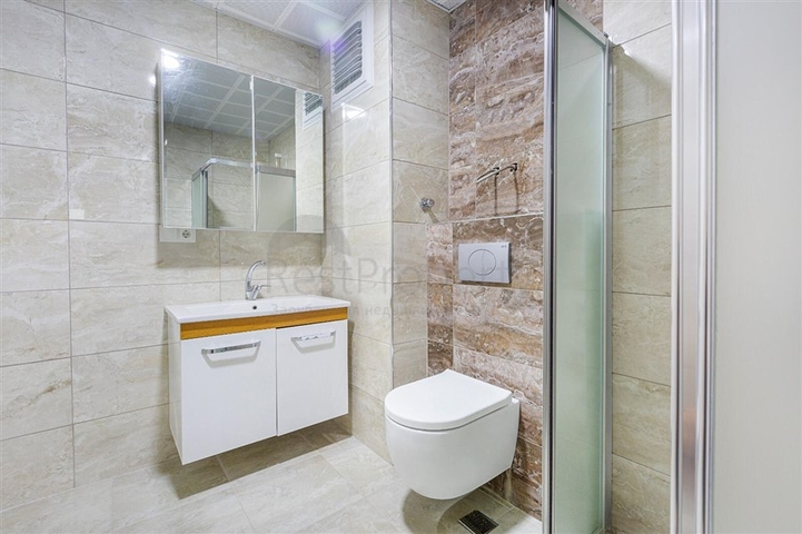 شقة عائلية بسعر مميز ضمن مجمع حديث في مهموتلار / الانيا 