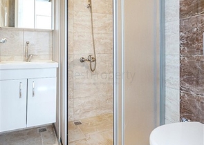 شقة عائلية بسعر مميز ضمن مجمع حديث في مهموتلار / الانيا 