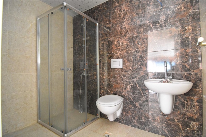 دوبلكس مفروشة من تصميم اربع غرف وصالة في مهموتلار / الانيا 