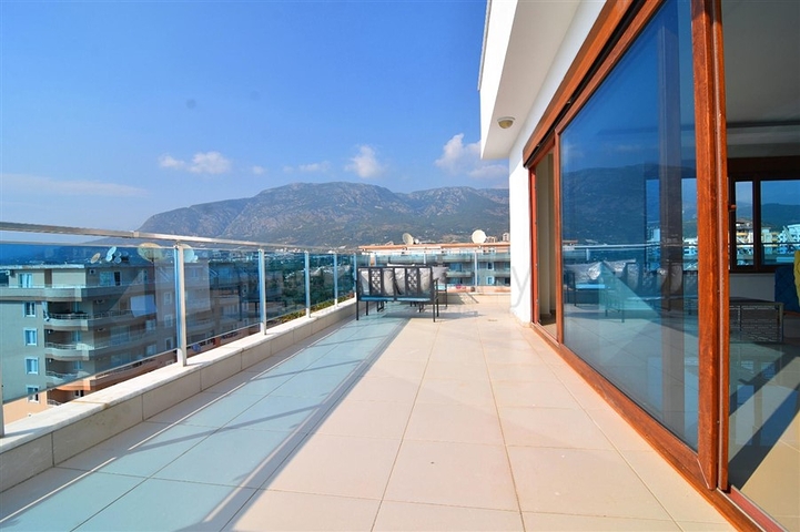 دوبلكس مفروشة من تصميم اربع غرف وصالة في مهموتلار / الانيا 