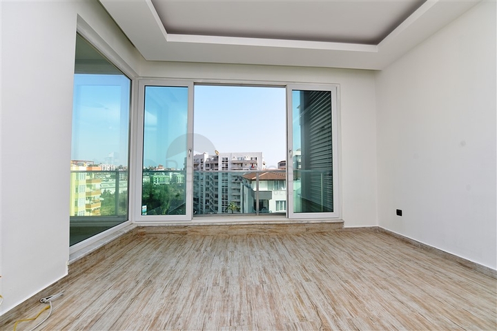 شقة غرفتين وصالة ضمن مجمع مميز بخدمات فاخرة في توسمور / الانيا 