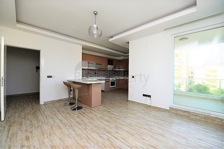 شقة غرفتين وصالة ضمن مجمع مميز بخدمات فاخرة في توسمور / الانيا 