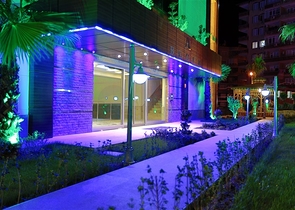 شقة غرفتين وصالة ضمن مجمع مميز بخدمات فاخرة في توسمور / الانيا 