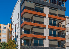 شقق فاخرة 3 + 1 بإطلالة على البحر في كونيالتي أنطاليا 