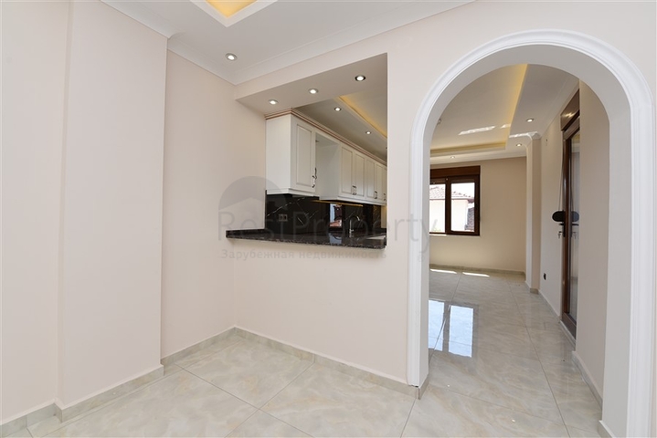 فيلا طابقين باطلالة بحر في الانيا