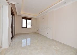 فيلا طابقين باطلالة بحر في الانيا