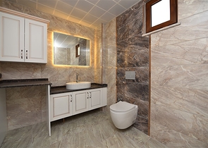 فيلا طابقين باطلالة بحر في الانيا