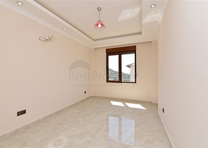 فيلا طابقين باطلالة بحر في الانيا