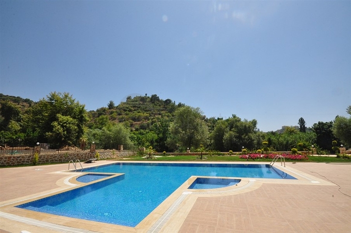 شقة باطلالة ساحرة على النهر في الانيا 