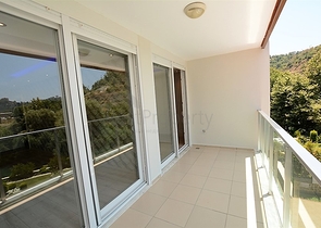 شقة باطلالة ساحرة على النهر في الانيا 