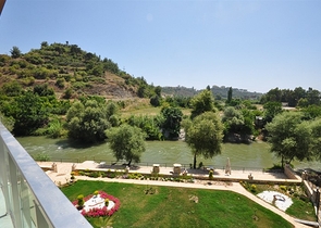 شقة باطلالة ساحرة على النهر في الانيا 