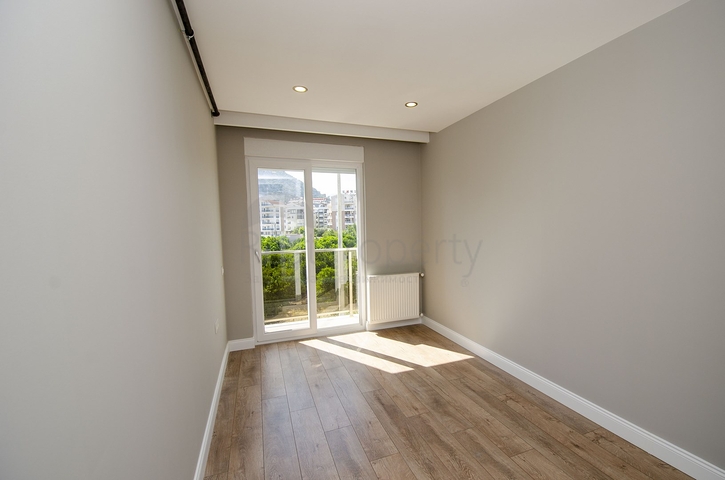 مشروع استثماري بالتقسيط لمدة 12 شهر في كونيالتي 